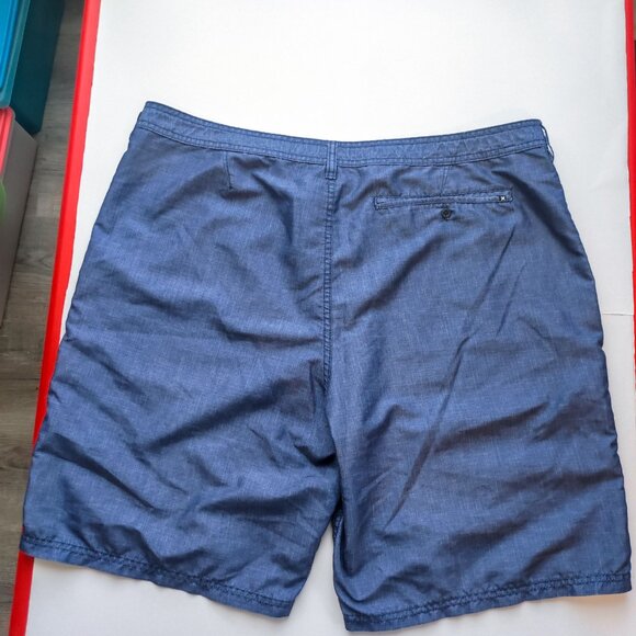 Hurley lightweight summer flat front short darker blue men's size 38 - Picture 3 of 10